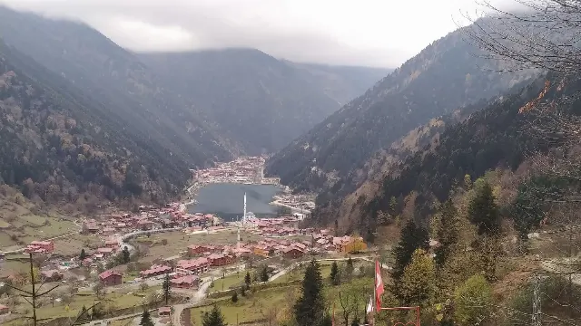 Trabzon'da Sonbahar: Renkli Vadiler ve Hasat Zamanı