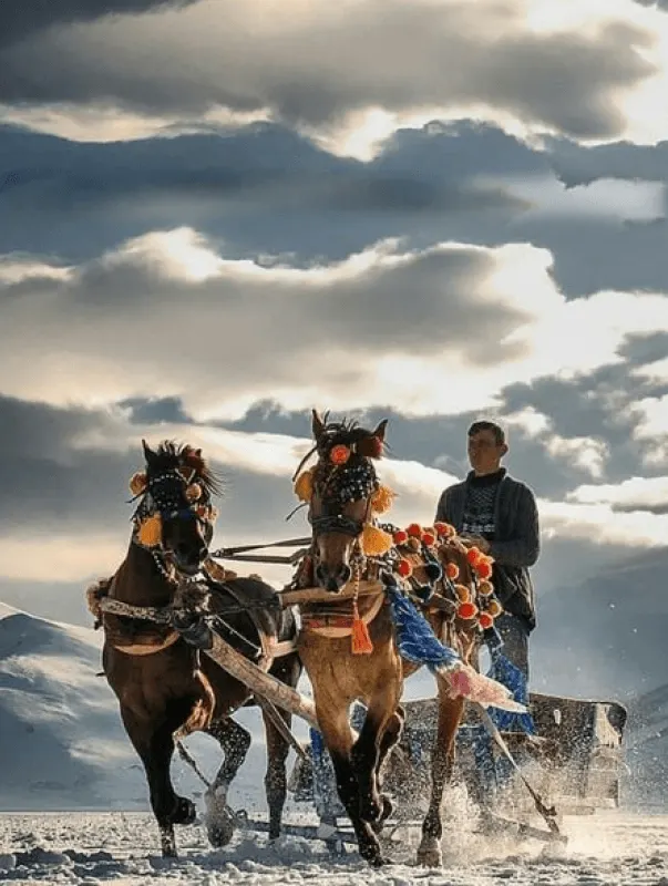 Kars ve Çıldır Gölü'nde Bir Kış Tatili: Görmeniz Gereken Yerler