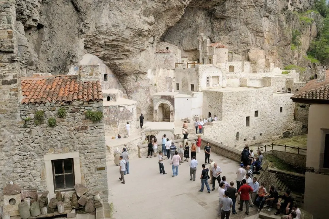 Sümela Manastırı teraslarından Altındere Vadisi manzarası